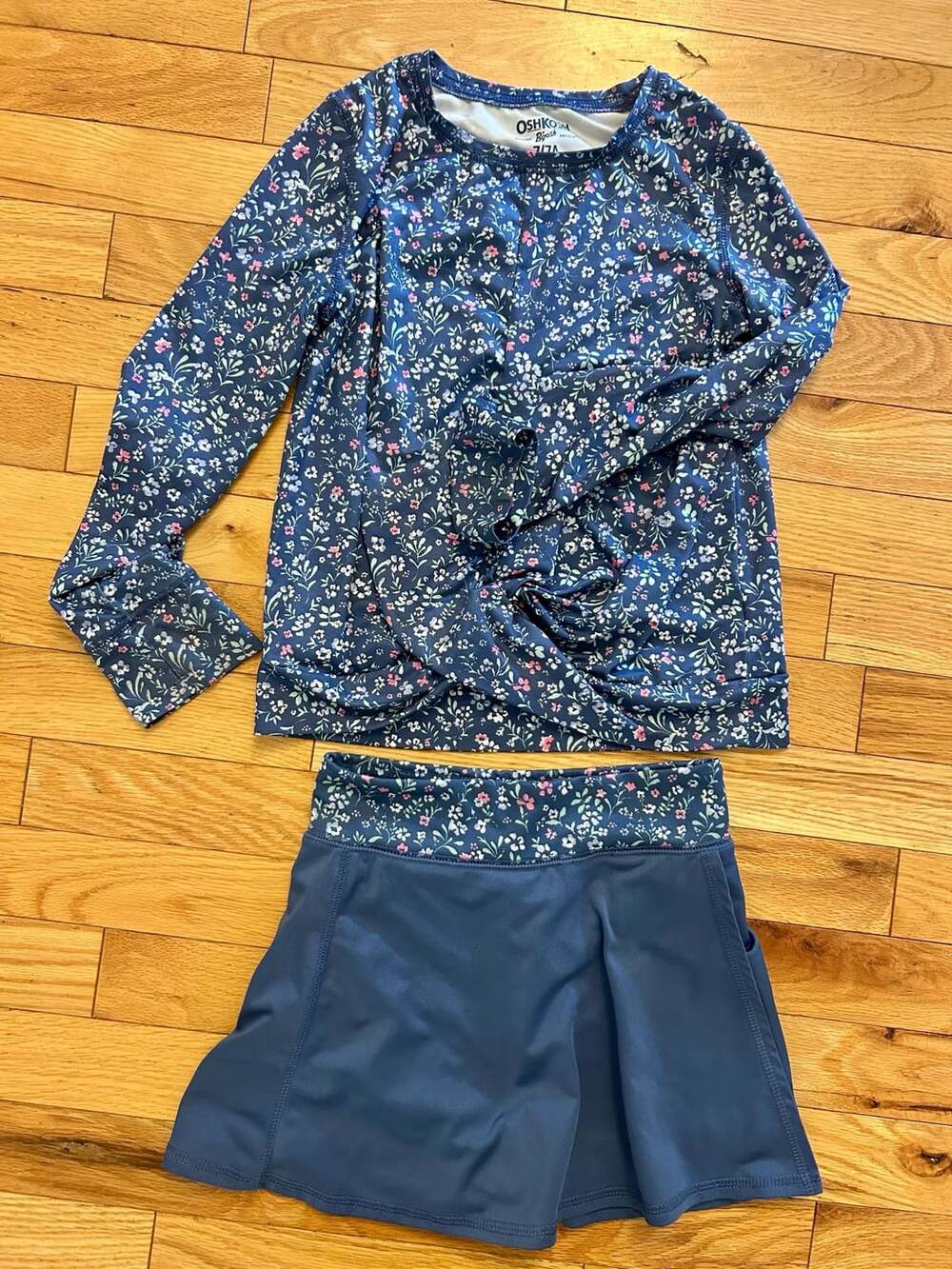 OshKosh B'gosh Floral Swim Set Size 7/7A